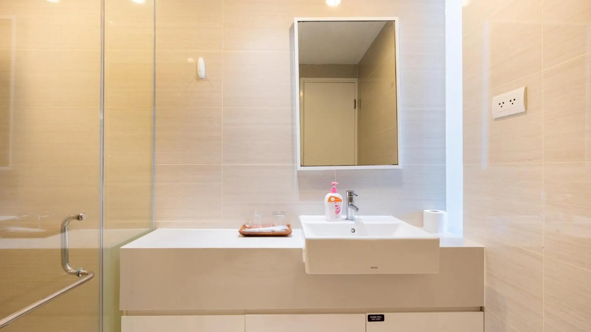 The Rixx Ben Thanh Tower - The One Saigon Ho Chi Minh City Apartment