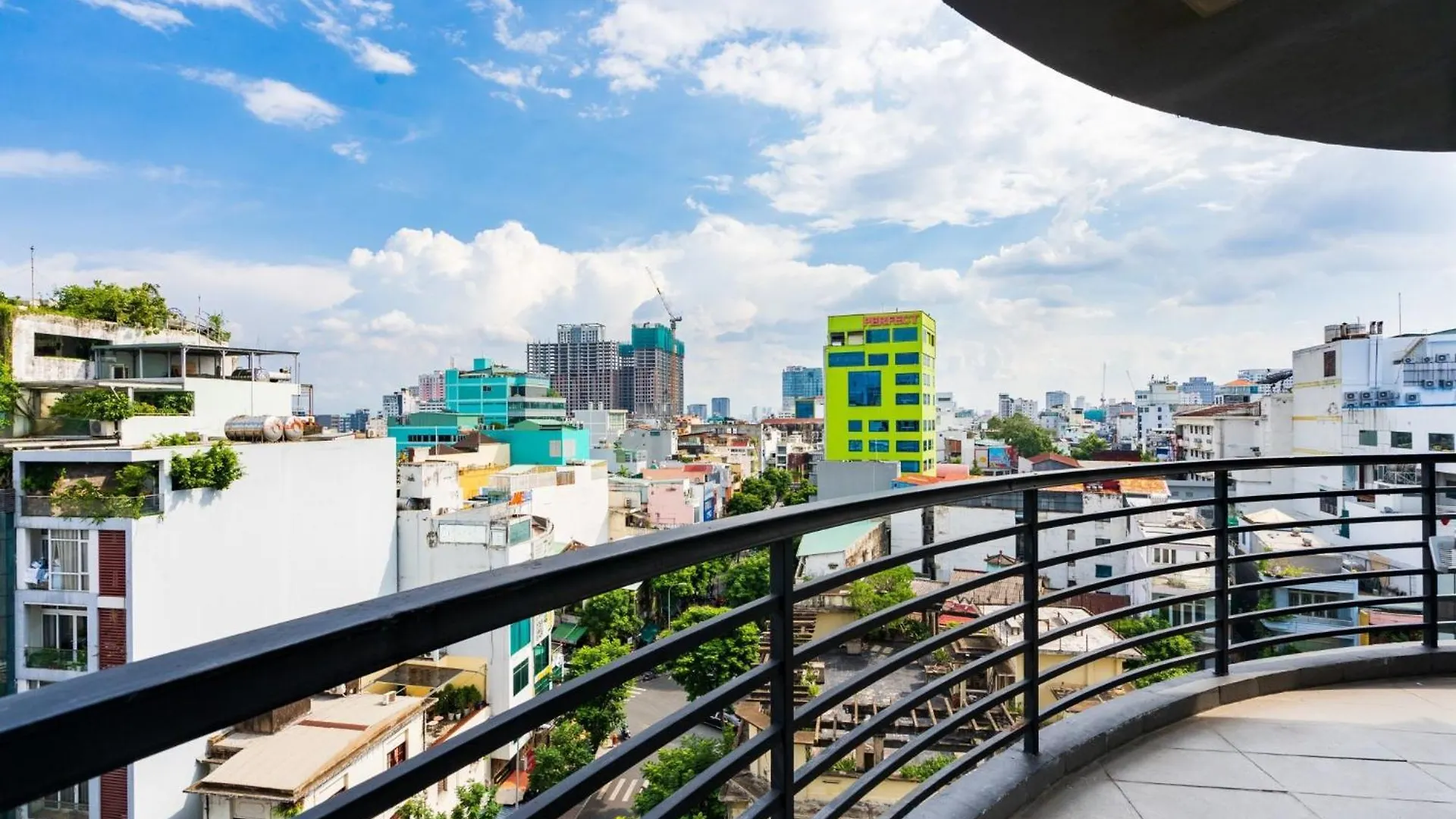 The Rixx Ben Thanh Tower - The One Saigon Ho Chi Minh City Apartment