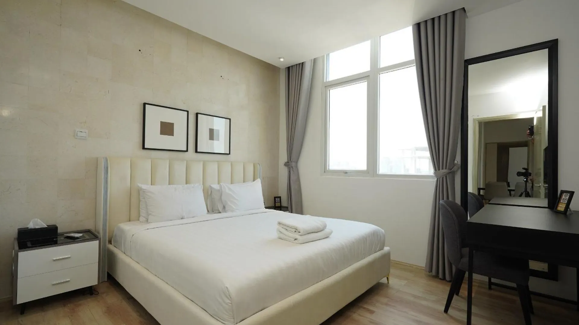 The Rixx Ben Thanh Tower - The One Saigon Ho Chi Minh City Apartment